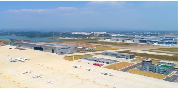 Модульне ДБЖ потужністю 90 кВт поставлено в аеропорт Цзінмен Чжанхе в провінції Хубей