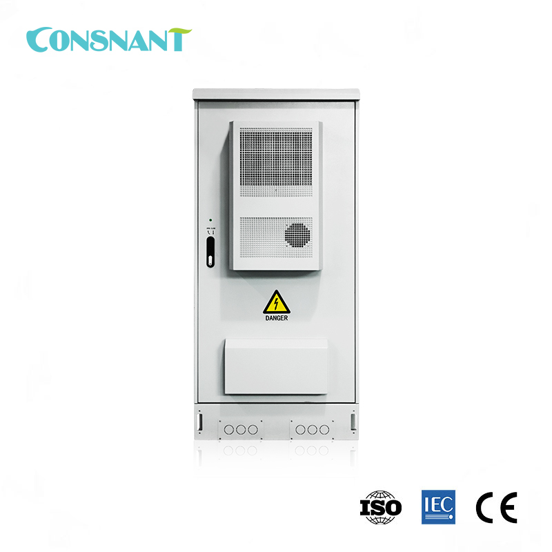 Outdoor UPS with air conditioner